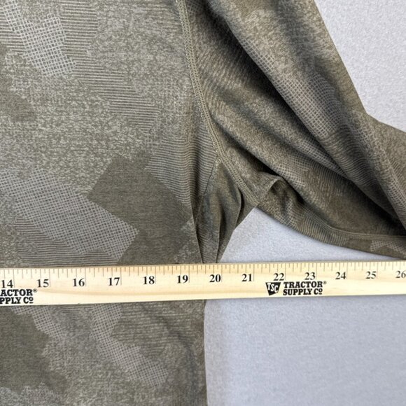 Prana Top Women’s Size XL Camo Printed Long Sleeve Pullover Tee Shirt Athleisure - Picture 6 of 9